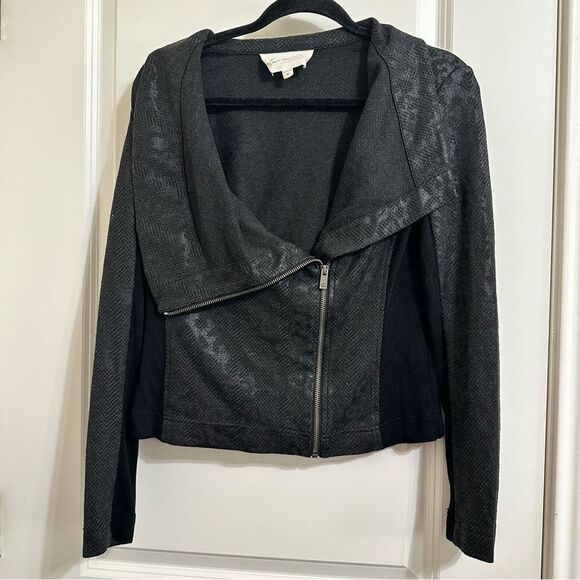 4 Piece Women’s Clothing Bundle | D&Co, Vince Camuto, Suzanne Betro, Casual Chic - Picture 4 of 12